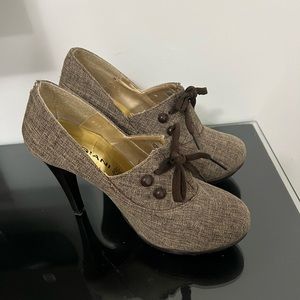 ARTIGIANI Woman’s Shoes.